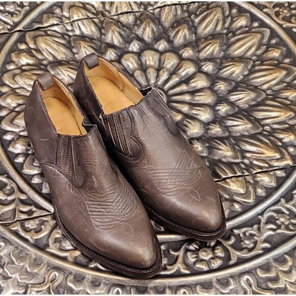 Elegant Brown Women's Shoes - Picture 4 of 5